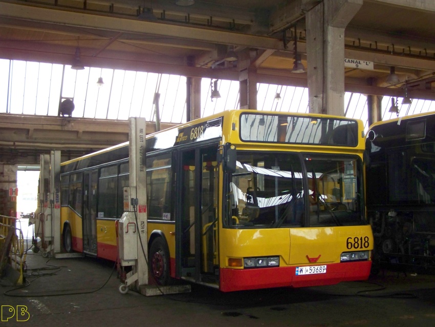 6818
Po nowemu
Słowa kluczowe: Neoplan N4020 R11