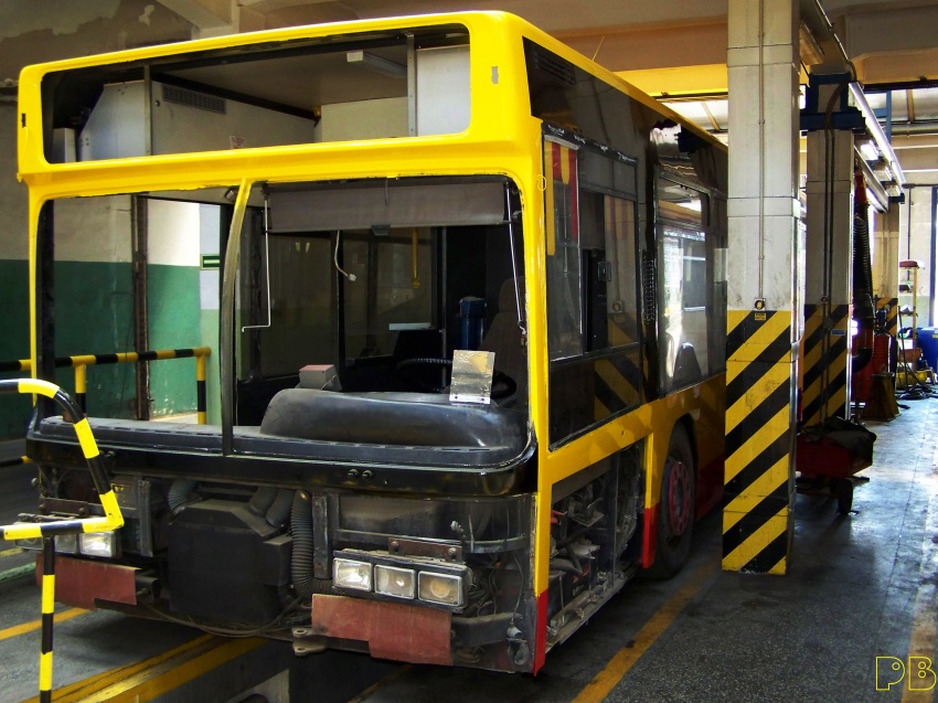 6818
Montaż mechanizmów jezdnych
Słowa kluczowe: Neoplan N4020 R11