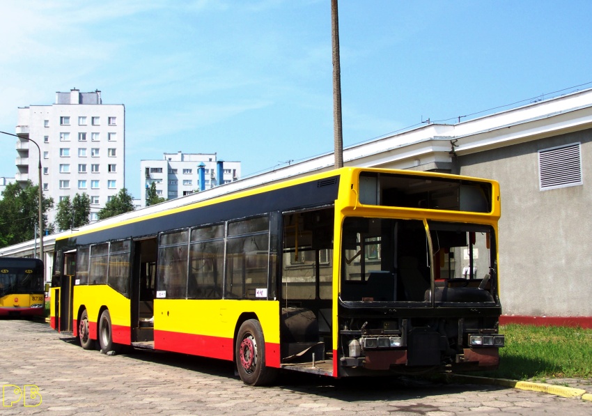 6818
Po nowemu
Słowa kluczowe: Neoplan N4020 R11