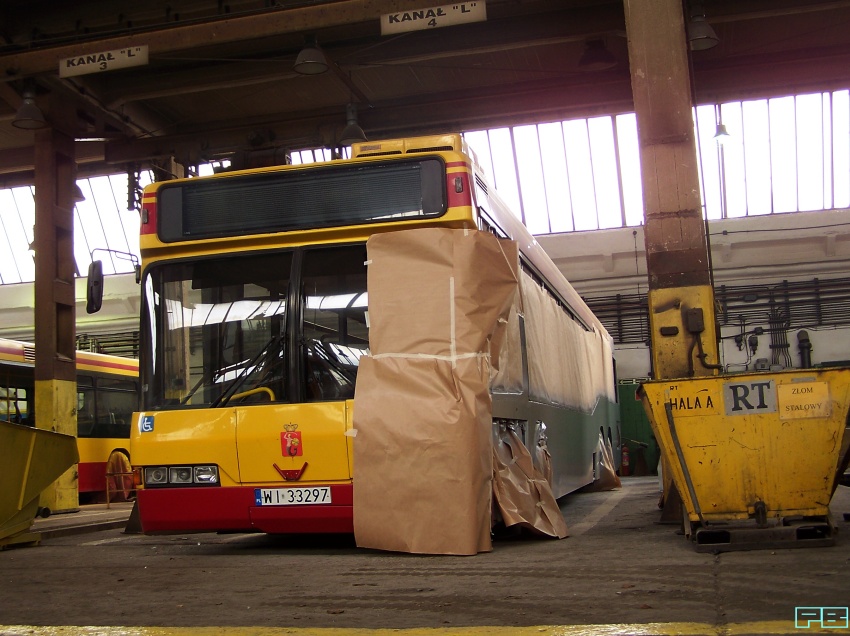 6913
Jeszcze malowanie końcowe, uzbrajanie, kontrola techniczna, mycie i na miasto.
Słowa kluczowe: MZA R11 NeoplanN4020td 6913 2012