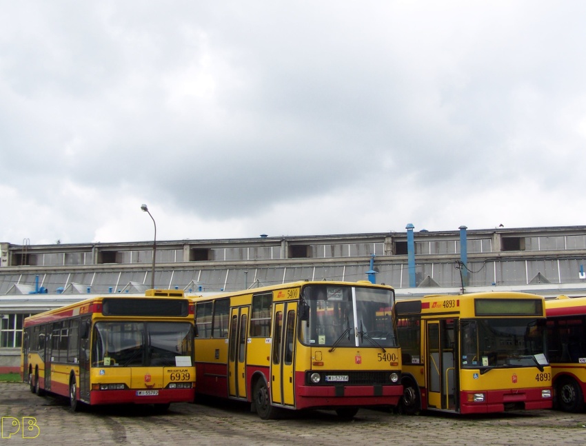 6939, 5400, 4893
Można powiedzieć, że każdemu coś siadło. Jednak jak to się zakończy w poszczególnych przypadkach - jeszcze nie wiemy
Słowa kluczowe: Neoplan N4020td R9, R11; Ik280 R10; Jelcz M121M R9, R10