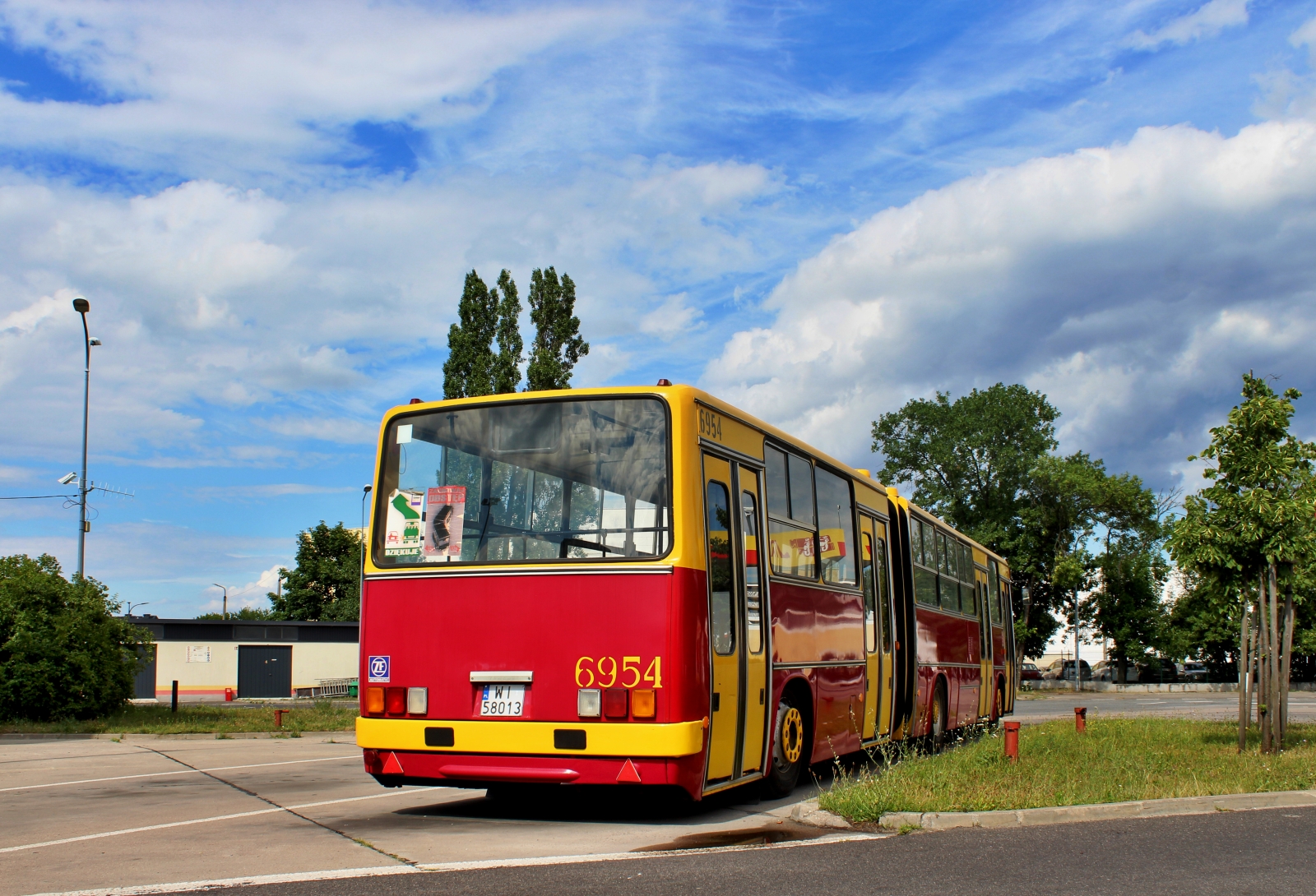 6954


Słowa kluczowe: IK280 6954 ZajezdniaOstrobramska 2022