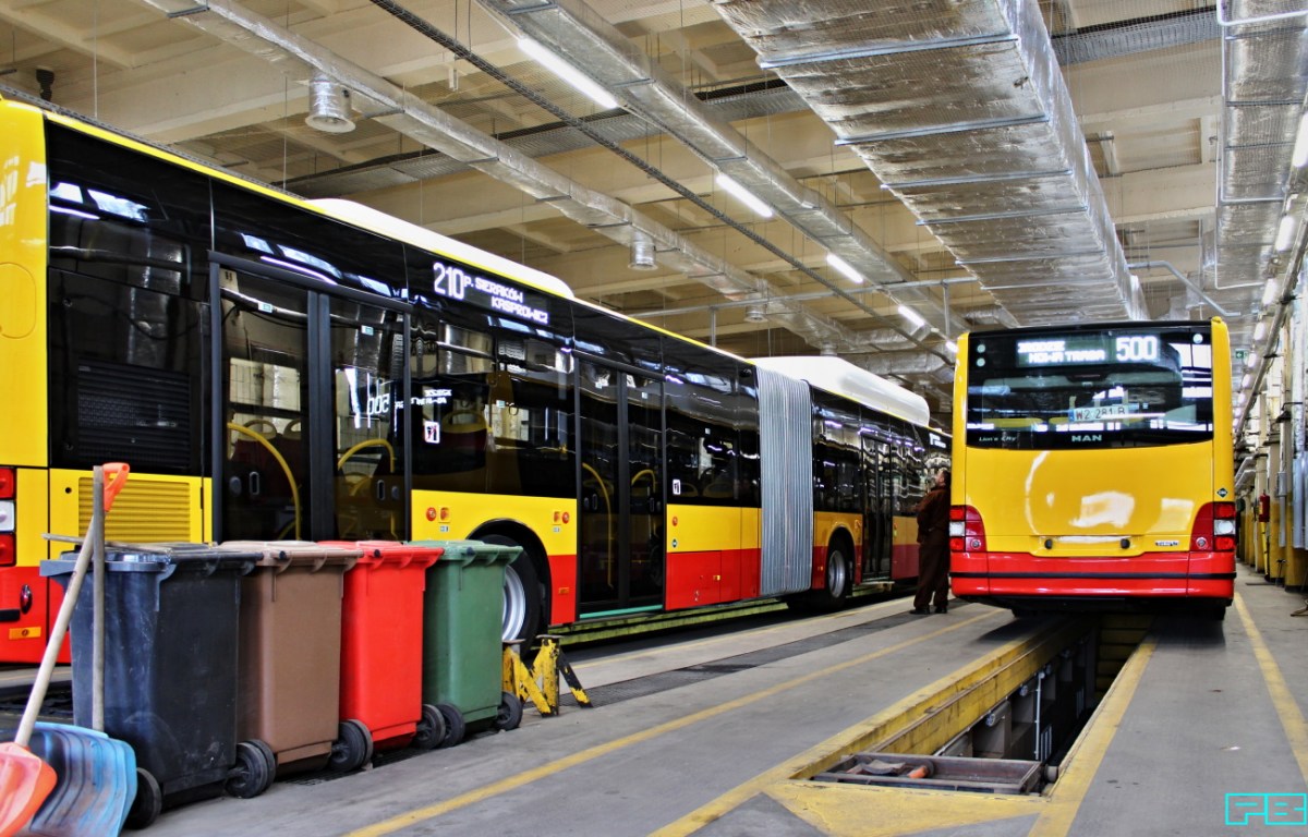 4200, 7200
Słowa kluczowe: LionsCityCNG 4200 LionsCityGCNG 7200 ZajezdniaKleszczowa 2019