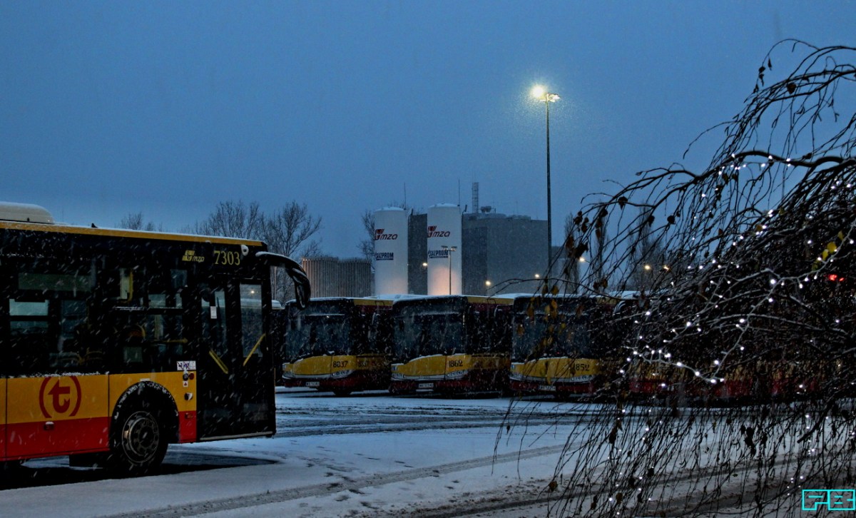 7303
Świątecznie.
Słowa kluczowe: SM18LNG 7303 ZajezdniaOstrobramska 2019