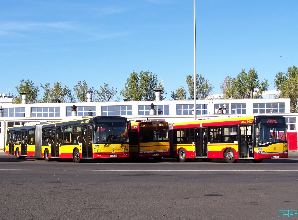 7306, 1856, 8435
Różności.
Słowa kluczowe: SM18LNG 7306 SU12 1856 SU18 8435 ZajezdniaOstrobramska 2015