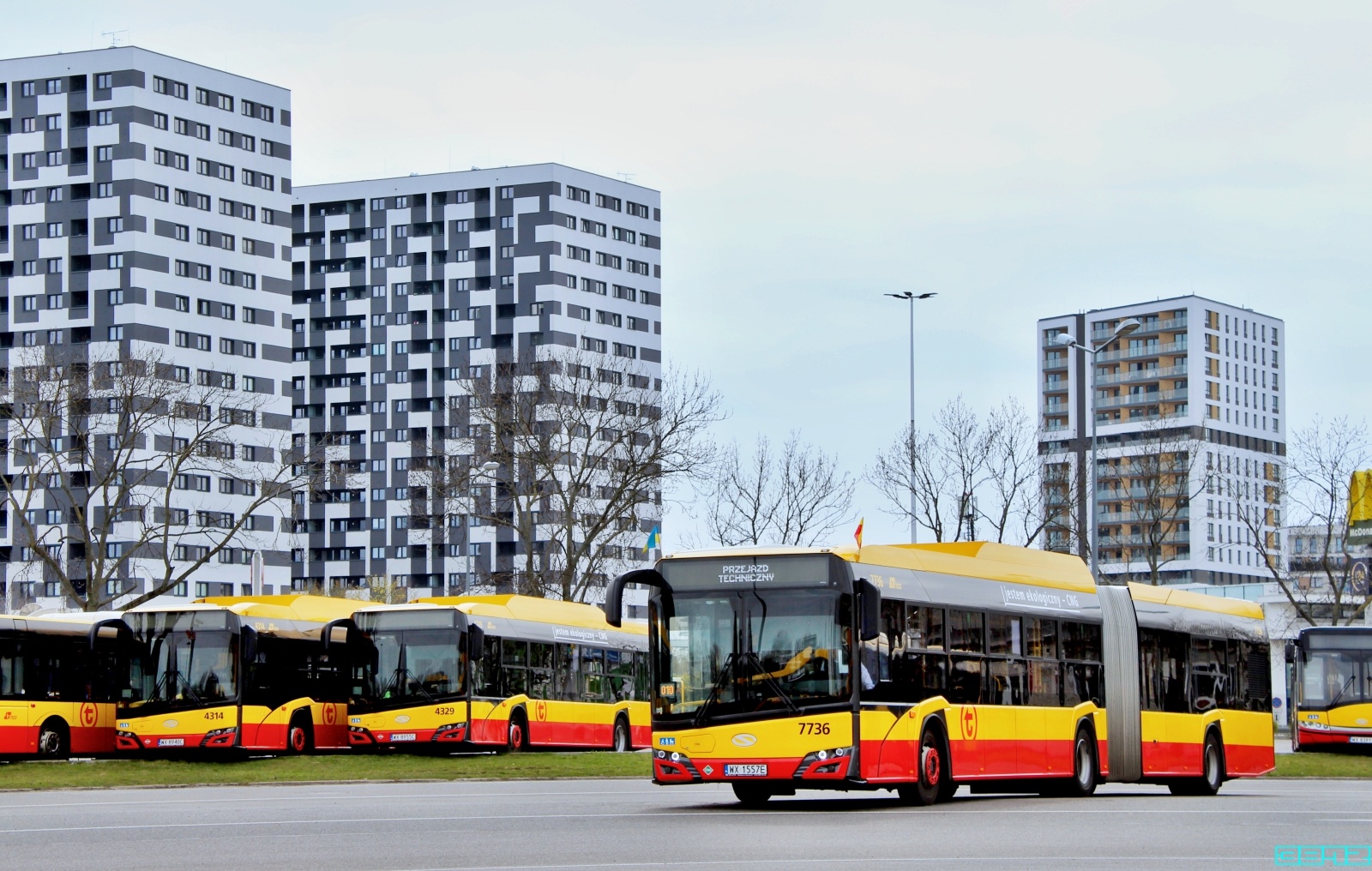 7736, 4314, 4329
Słowa kluczowe: SU18IVCNG 7736 SU12CNG 4314 4329 ZajezdniaOstrobramska 2022