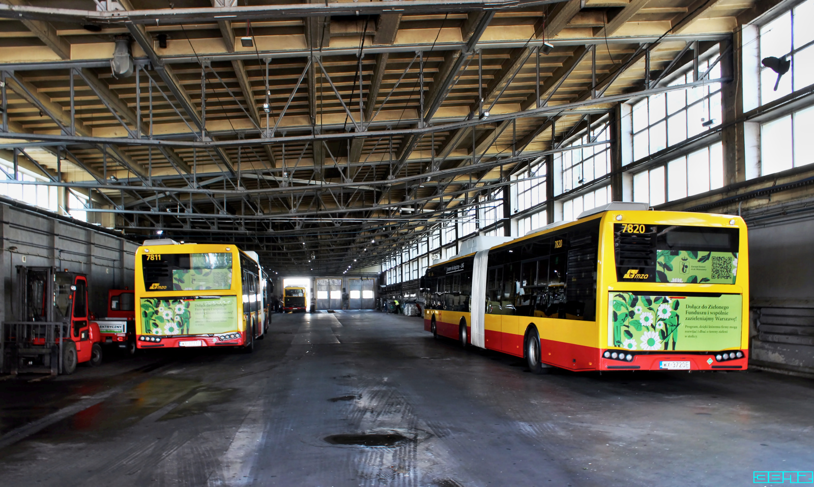 7811, 7820
Słowa kluczowe: AutosanSancity18LFLNG 7811 7820 ZajezdniaOstrobramska 2025