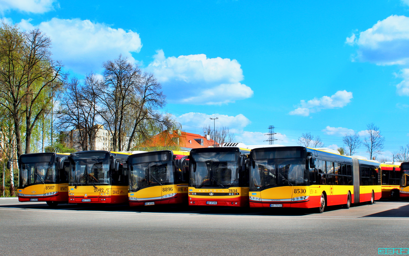 7834, 2042, 8896, 8507, 8530
Słowa kluczowe: AutosanSancity18LFLNG 7834 SM18 2042 SU18  8896 8507 8530 ZajezdniaWoronicza 2023