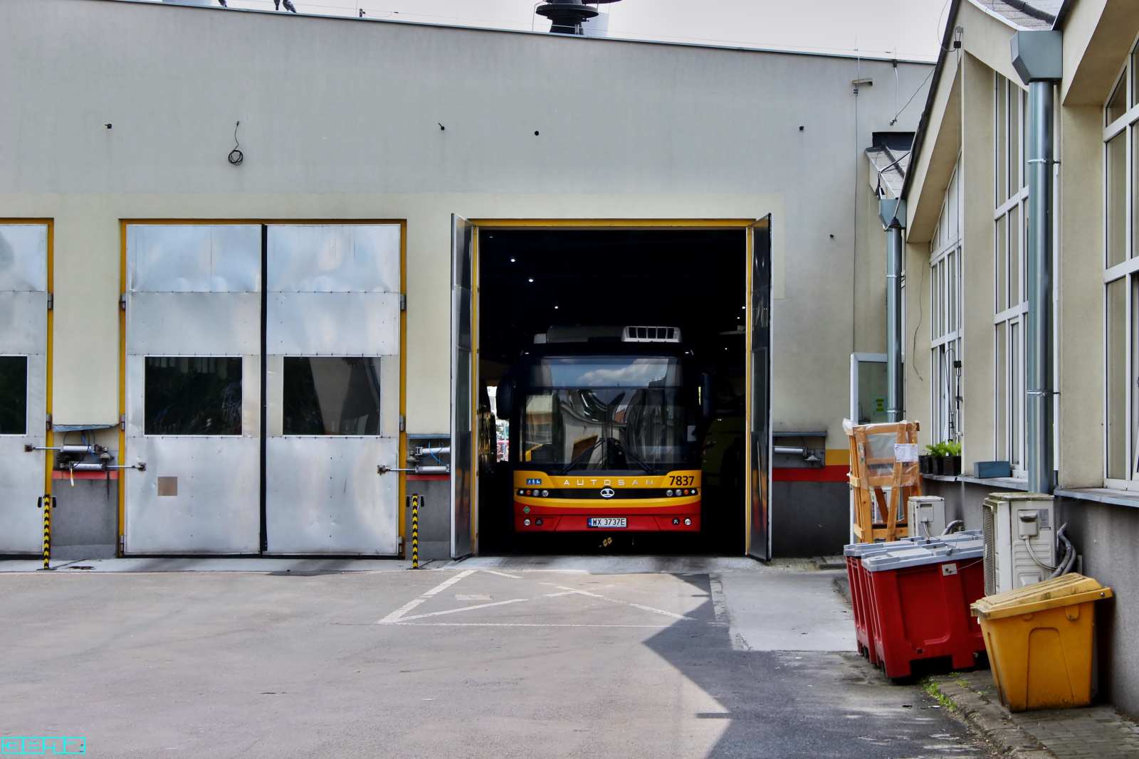 7837
Słowa kluczowe: AutosanSancity18LFLNG 7837 ZajezdniaOstrobramska 2025