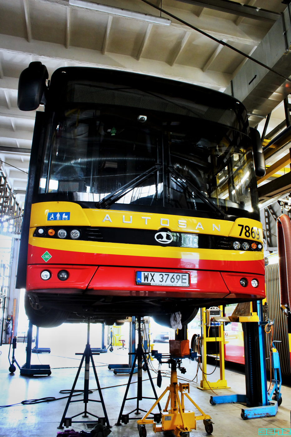 7869
Słowa kluczowe: AutosanSancity18LFLNG 7869 ZajezdniaOstrobramska 2025