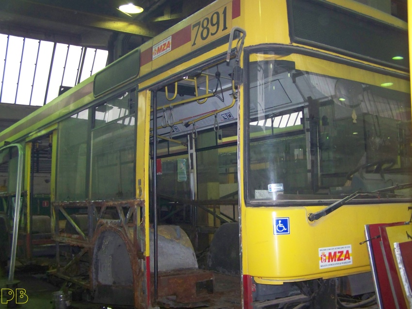 7891
Odbudowa
Słowa kluczowe: Jelcz M181M R9, R6