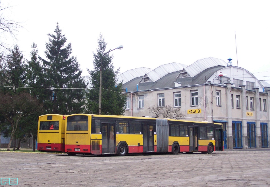 7902, 7905
Nie pomogło, że 7902 odbudowano na widocznym CWSie.
Słowa kluczowe: M181M 7902 7905 ORT 2013