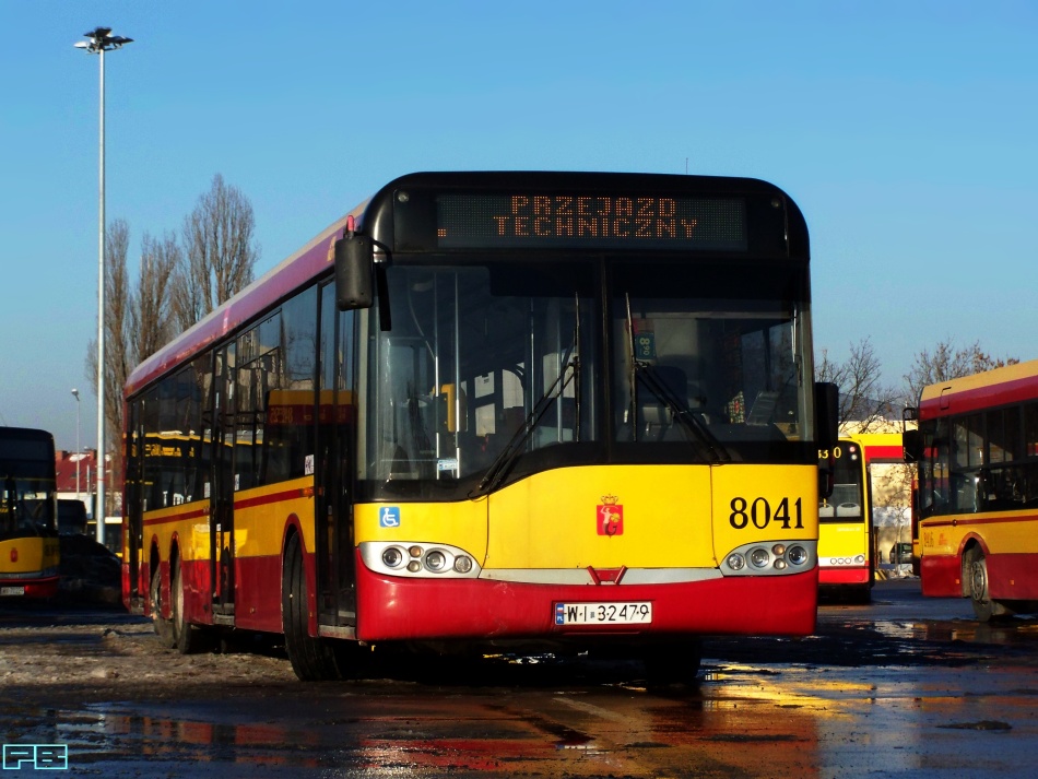 8041
Szykuje się do wyjazdu.
Słowa kluczowe: SU15 8041 ZajezdniaOstrobramska 2014