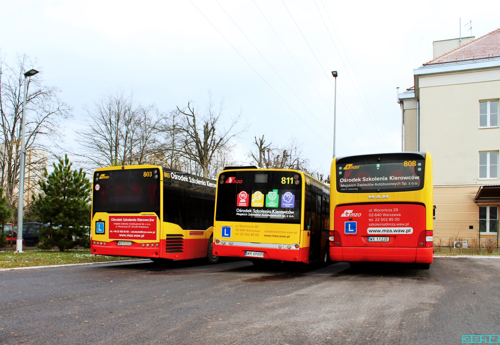 811, 803, 808
Jeszcze bardziej koszmarnie wygląda powiększony frutiger.
Słowa kluczowe: SU12 811 SIU12 803 L LionsInterCity 808 ZajezdniaWoronicza 2023