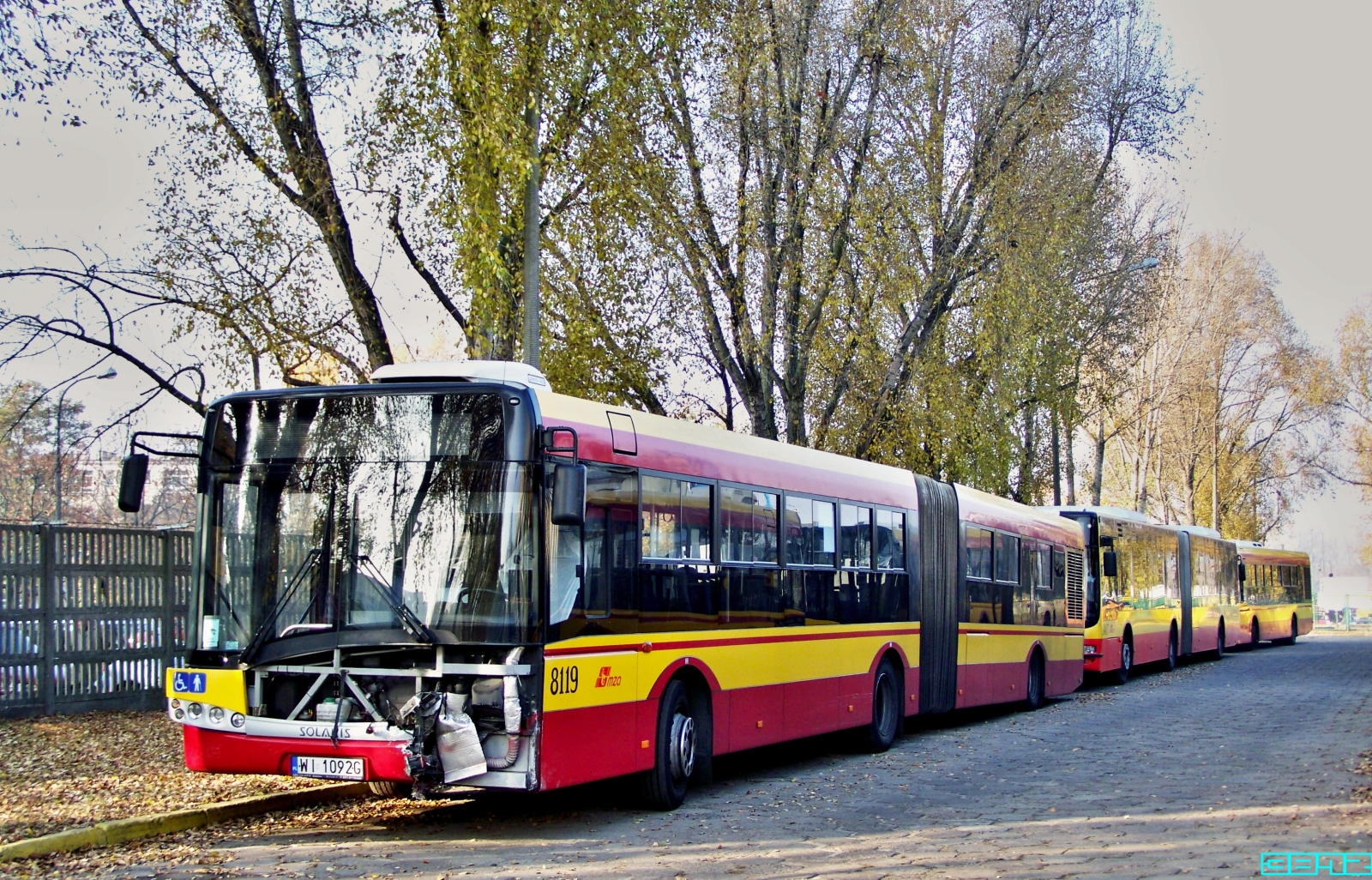 8119
Słowa kluczowe: SU18 8119 ORT 2011