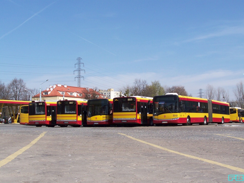 8141
Wyrusza na miasto. Startować będzie z Dworca Południowego.
Słowa kluczowe: SU18 8141 ZajezdniaWoronicza 2015