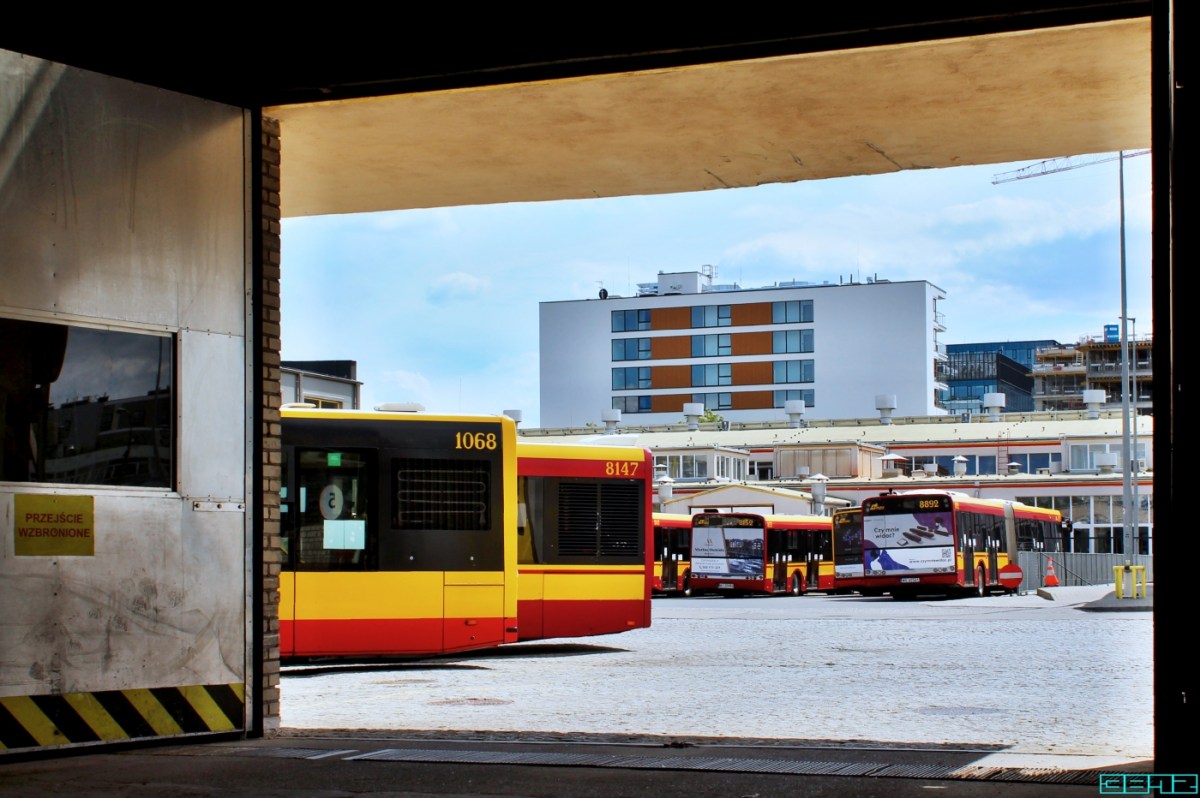 8147, 8152, 8892, 1068
Słowa kluczowe: SU18 8147 8152 8892 SM12 1068 ZajezdniaWoronicza 2021