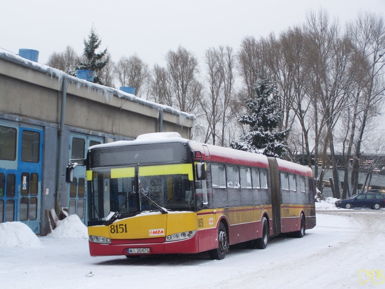 8151
Brzydal przyjechał na naprawę. Ale nie przodu...
Słowa kluczowe: Solaris U18 R7