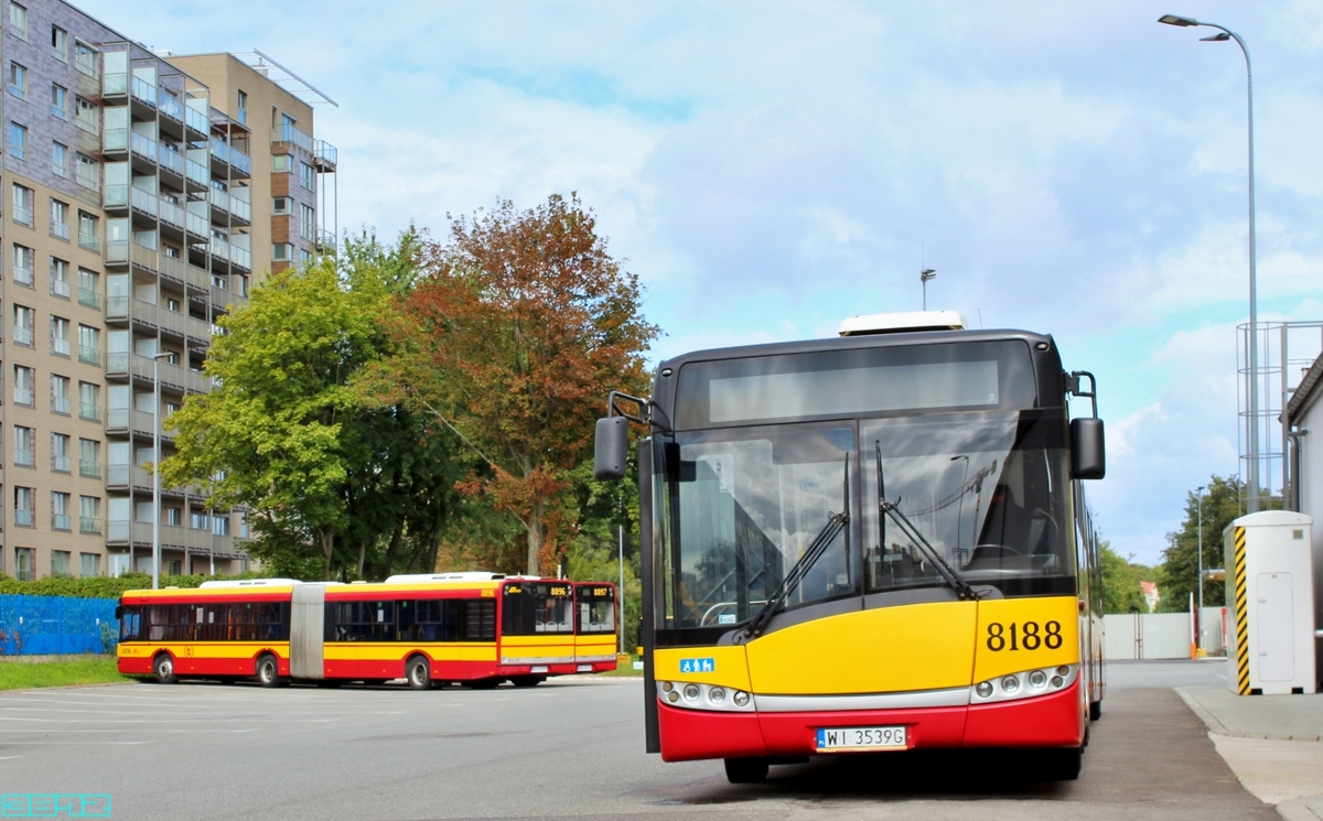 8188, 8896, 8897
Słowa kluczowe: SU18 8188 8896 8897 ZajezdniaWoronicza 2021