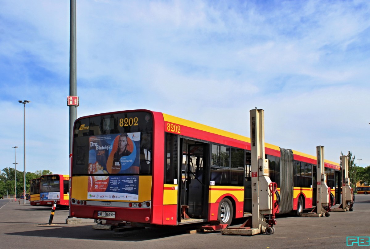 8202
Wymuszone naprawy na placu. 
Słowa kluczowe: SU18 8202 ZajezdniaOstrobramska 2019