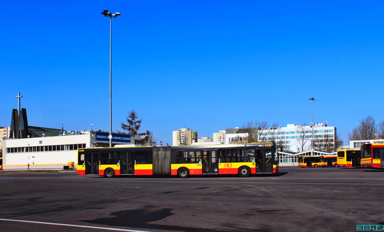 8306
Od dzisiaj (3.03.2023) już na Woronicza.
Słowa kluczowe: SU18 8306 ZajezdniaOstrobramska 2023