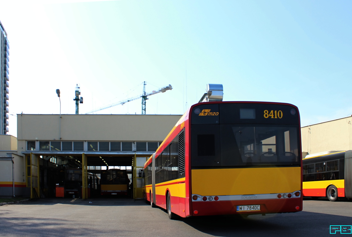 8410
Przed przeglądem silnika.
Bąbel na fotografii to pierwsza kropla deszczu. Burza przyszła za moment od tyłu.
Słowa kluczowe: SU18 8410 ZajezdniaOstrobramska 2018