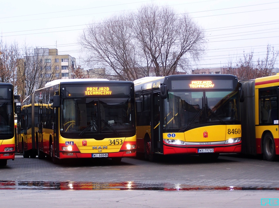 8460, 3453
Dlaczego Nova Media wciąż oślepia? 
A spójrzcie na MAN-a. 
Słowa kluczowe: SU18 8460 Lion'sCityG 3453 ZajezdniaStalowa 2014