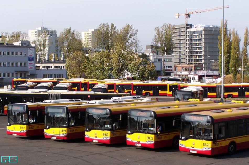 8620, 8032, 8617
Dziadki wciąż w akcji.
Słowa kluczowe: SU15 8620 8032 8617 ZajezdniaOstrobramska 2014