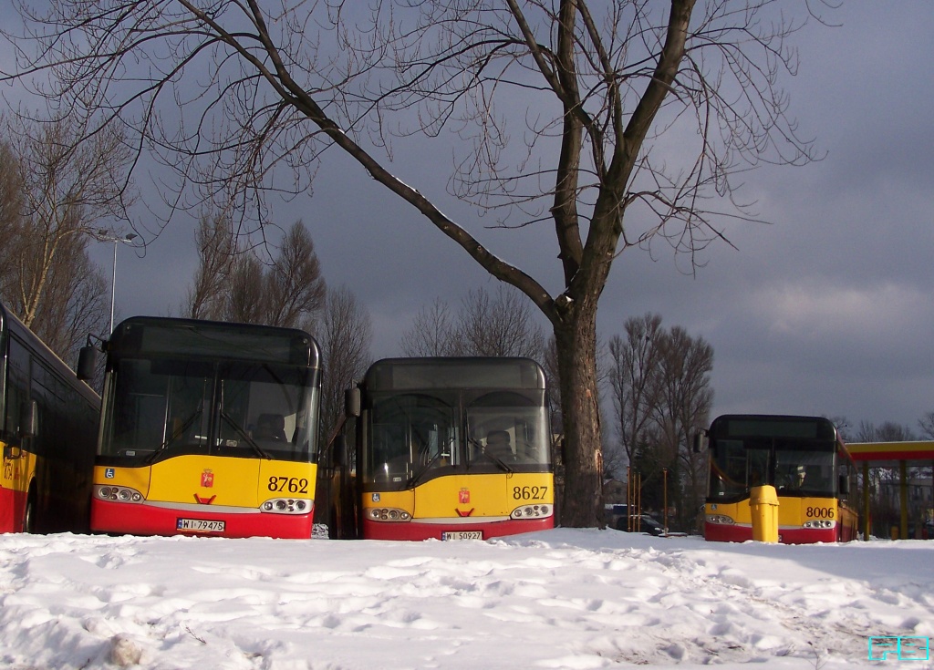 8627, 8762, 8006
Nie wszystkie przeżyły.
Słowa kluczowe: SU15 8627 8762 8006 ZajezdniaKleszczowa 2016