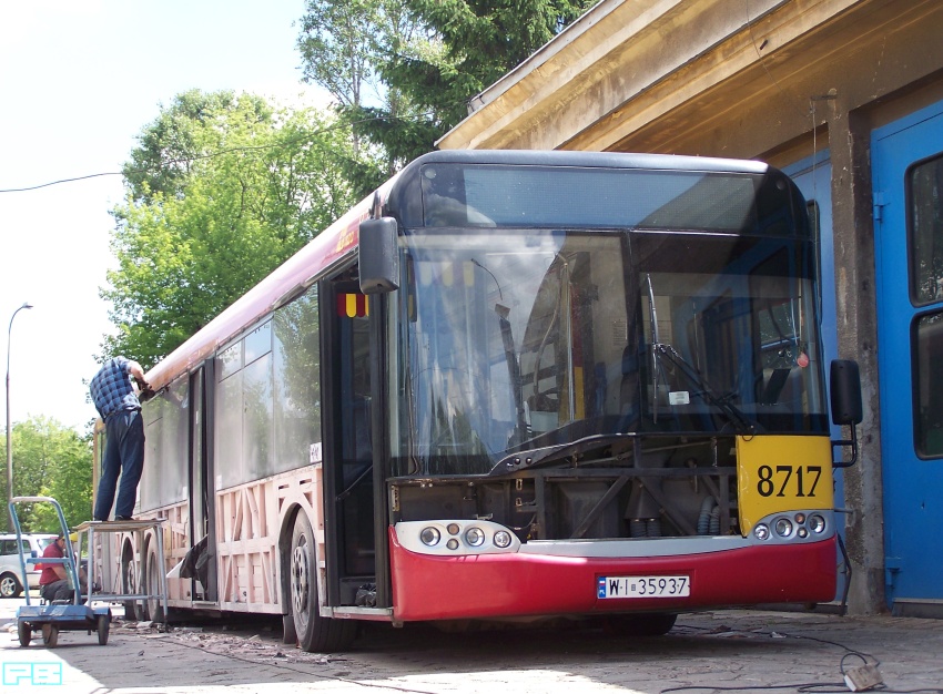 8717
Rozbrajanie pojazdu.
Słowa kluczowe: MZA R11 SU15 8717 2012