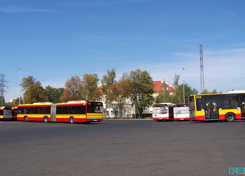 8825
Nowy stary plac.
Słowa kluczowe: SU18 8825 ZajezdniaWoronicza 2015