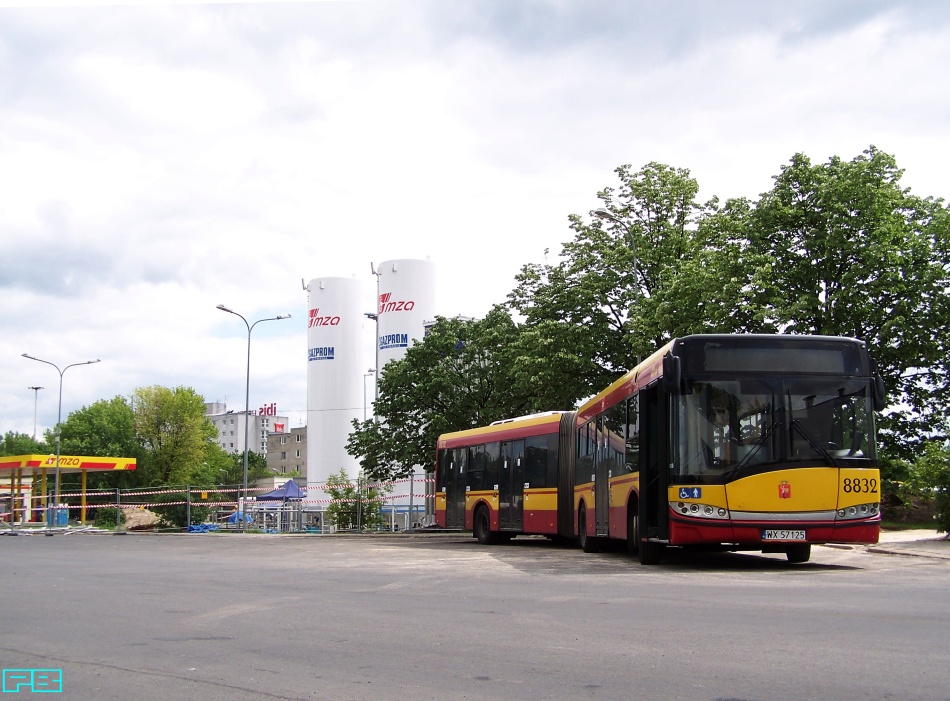 8832
Inna już perspektywa dawnej R10.
Słowa kluczowe: SU18 8832 ZajezdniaOstrobramska 2015