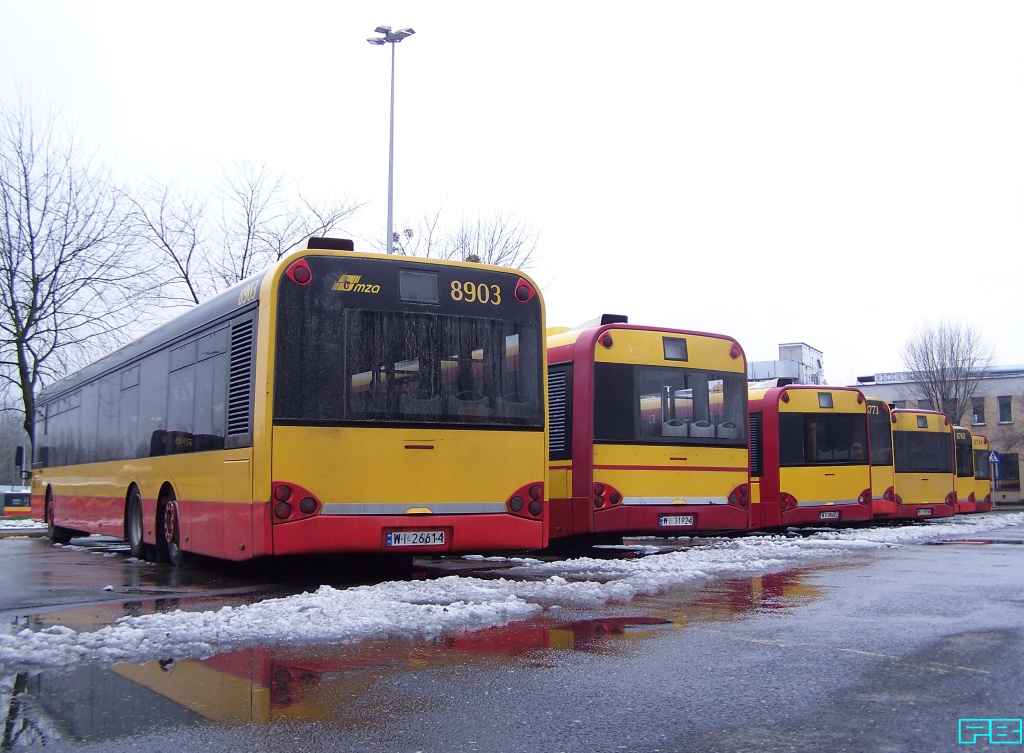 8903, 8907, 8619
Nie wszystkie pojadą.
Słowa kluczowe: SU15 8903 8907 8619 ZajezdniaKleszczowa 2016