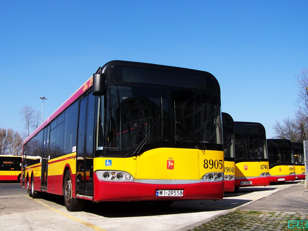 8905, 8908, 8746
Rezerwa.
Słowa kluczowe: SU15 8905 8908 8746 ZajezdniaKleszczowa 2017