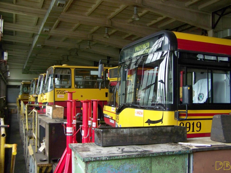 8919
Przegląd w toku
Słowa kluczowe: Solaris U15 R9, R10, R13, R11