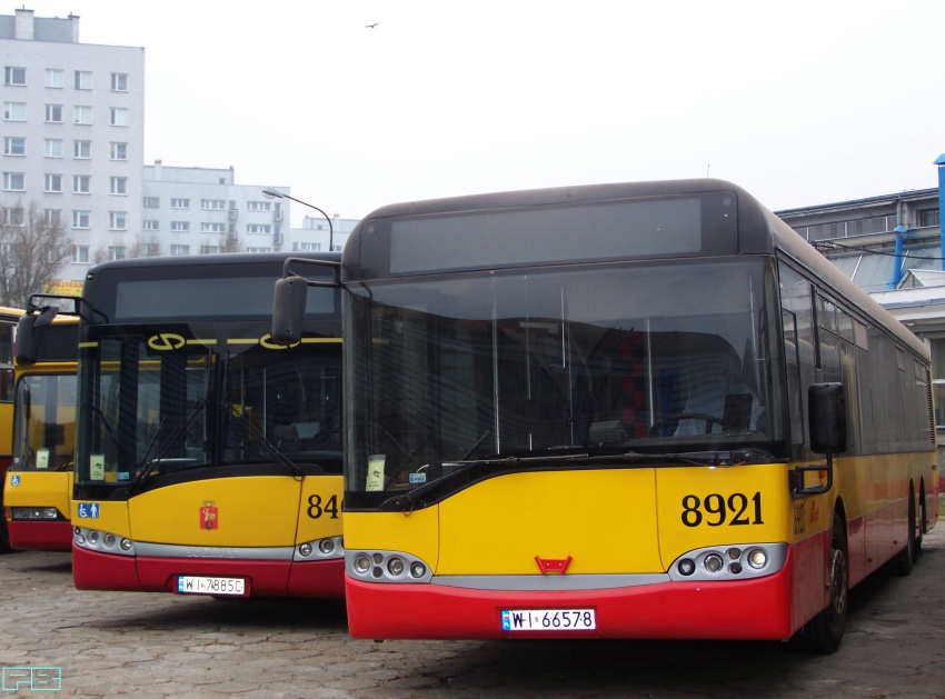 8921
Wyremontowany w 2011. Ex 6964.
Słowa kluczowe: MZA R11 SU15 8921 2012