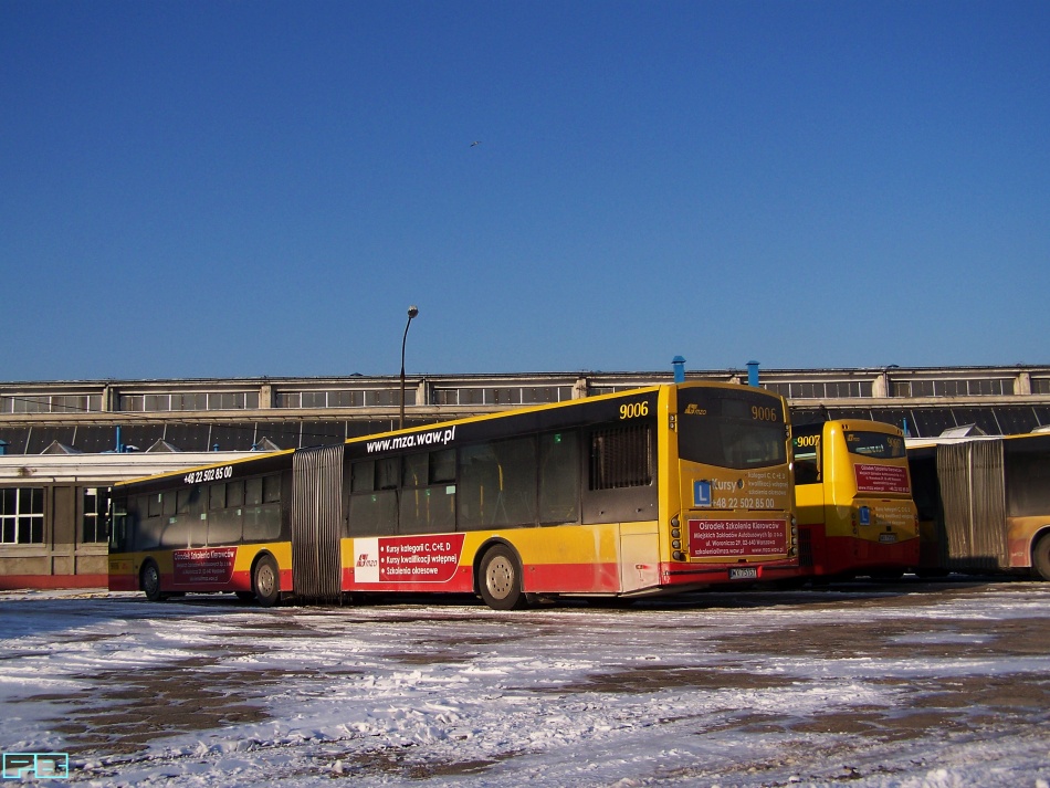 9006
Nowe Solbusy są jednak w trakcie produkcji. 
Będzie jednak miesięczne (na razie) opóźnienie w dostawie.
Słowa kluczowe: SM12 SolCity18 9006 L ORT 2014