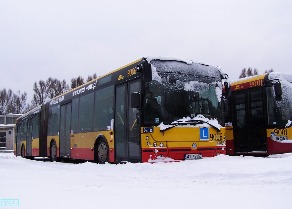 9006
Ma ich być wkrótce sporo więcej. Wkrótce...
Tymczasem z Solbusami w fabryce mocno słabo...
Słowa kluczowe: SM12 SolCity18 9006 L ORT 2014