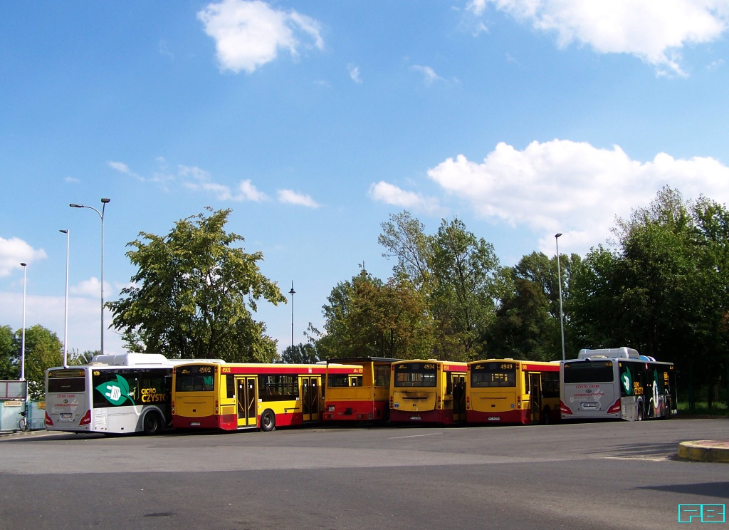 938, 939, 4902, 4934, 4939, 9650
Pogot otoczył się kulawymi.
BYD-y czekają na naprawę sterowników - klimatyzacji i drzwi. Wkrótce jednak ponownie wyjadą na miasto.

Słowa kluczowe: BYDEbus12 938 939 M121I 4902 4934 4939 IK280A 9650 ZajezdniaStalowa 2016