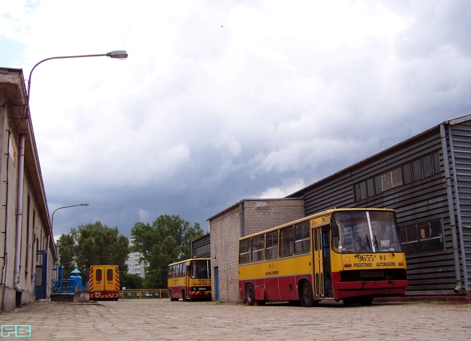 9655, 9623, 9611
Zmierzch bogów. 
Do trzech Ikarusów technicznych tym razem należy dopisać... cały CWS (!!!).  :(
9655 heroicznie oddał życie za uratowanie 9682... Nasze apele przyniosły skutek.
Dziękujemy najwyższemu kierownictwu z Ostrobramskiej i KMKM.
9682 dzięki tym zabiegom zapewnie przeżyje.
Słowa kluczowe: IK280/A 9655 9623 9611 ORT 2013