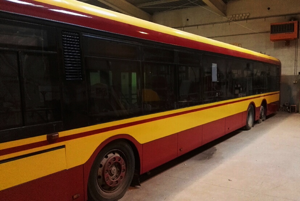 8919
Koła, światła obrysowe i kierunkowskazy dostanie nowe na Kleszczowej.

Fot: Ferbus, Piotr Warszawiak.
Słowa kluczowe: SU15 8919 KonikNowy Ferbus 2017