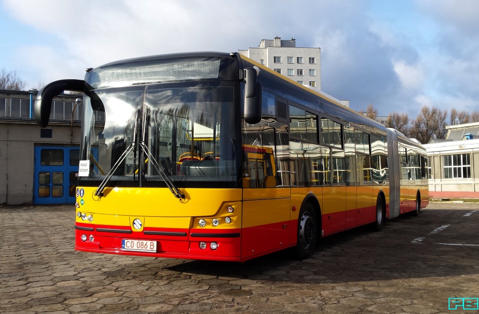 7308
Wkrótce odbiory w fabryce.
Prócz 35-ciu Solbusów SM 18 LNG, w maju - czerwcu ma dojechać 10 elektrycznych SU12. Przetarg na 80 nowych autobusów jest już w przygotowaniu, jednak prócz niego szykowane są także następne zawody dla producentów autobusów elektrycznych na kolejne 10 sztuk 12-sto metrowców. Jednak to nie wszystko, bo w drugiej połowie roku zamówione ma zostać jeszcze około 80 nowych autobusów.
Znaczy definitywnie chyba gnioty zdechną, a i MANom z serii NG i NM nie wróżę dalekiej przyszłości w barwach MZA. Jeśli zakładane plany zostaną zrealizowane, rzecz jasna.
Słowa kluczowe: SM18LNG 7308 ORT 2015