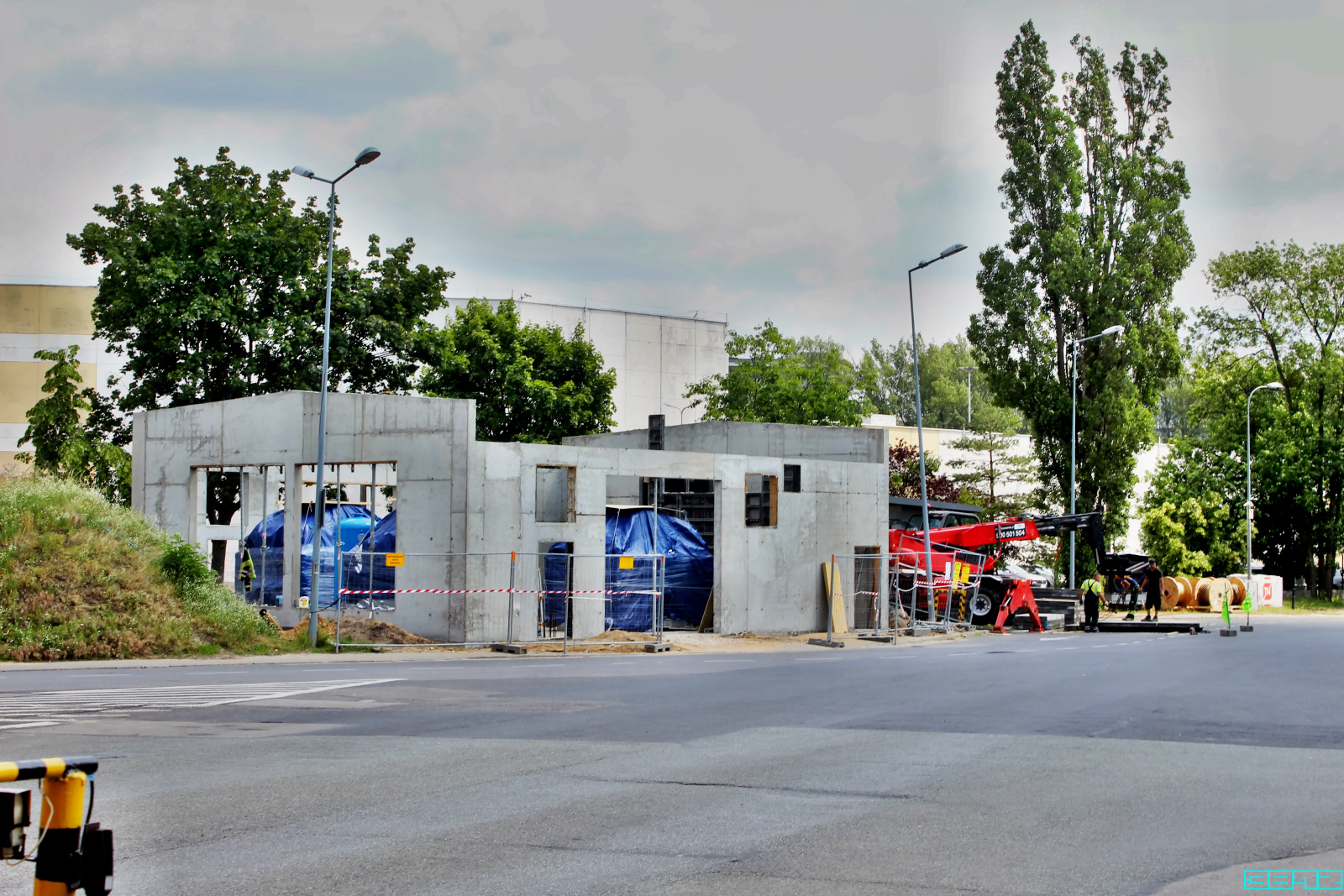 Terminal gazowy
Terminal gazu z miasta w budowie. Później będzie tu także miejsce na przyłącze dla wodorowców.
Słowa kluczowe: Terminal gazowy ZajezdniaOstrobramska 2025