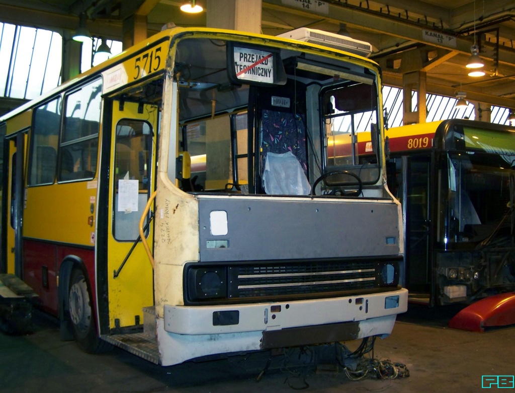 5715
Naprawa powypadkowa.
Słowa kluczowe: Ik280 5715 ORT 2010